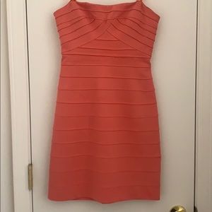 BCBGMAXAZRIA STRAPLESS BANDAGE DRESS